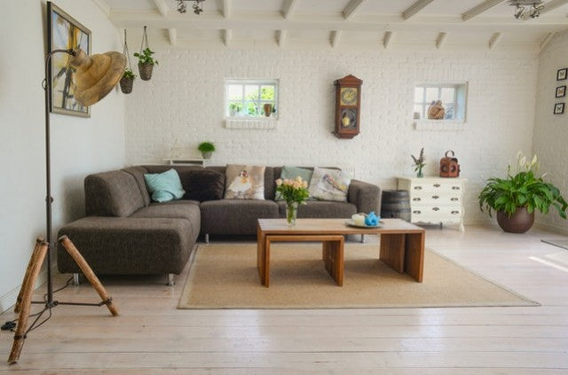 Comment créer un décor vintage avec des meubles antiques ?