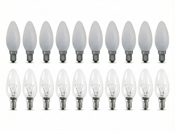 Deux lots de 10 ampoules flamme E14 incandescentes, dépolies en haut et en verre clair en bas, éteintes sur fond blanc