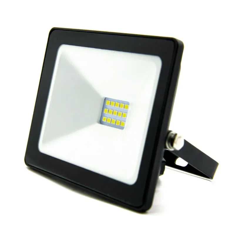 Projecteur LED 10W IP65 à boîtier noir, réflecteur blanc et petit module LED, avec étrier, sur fond blanc