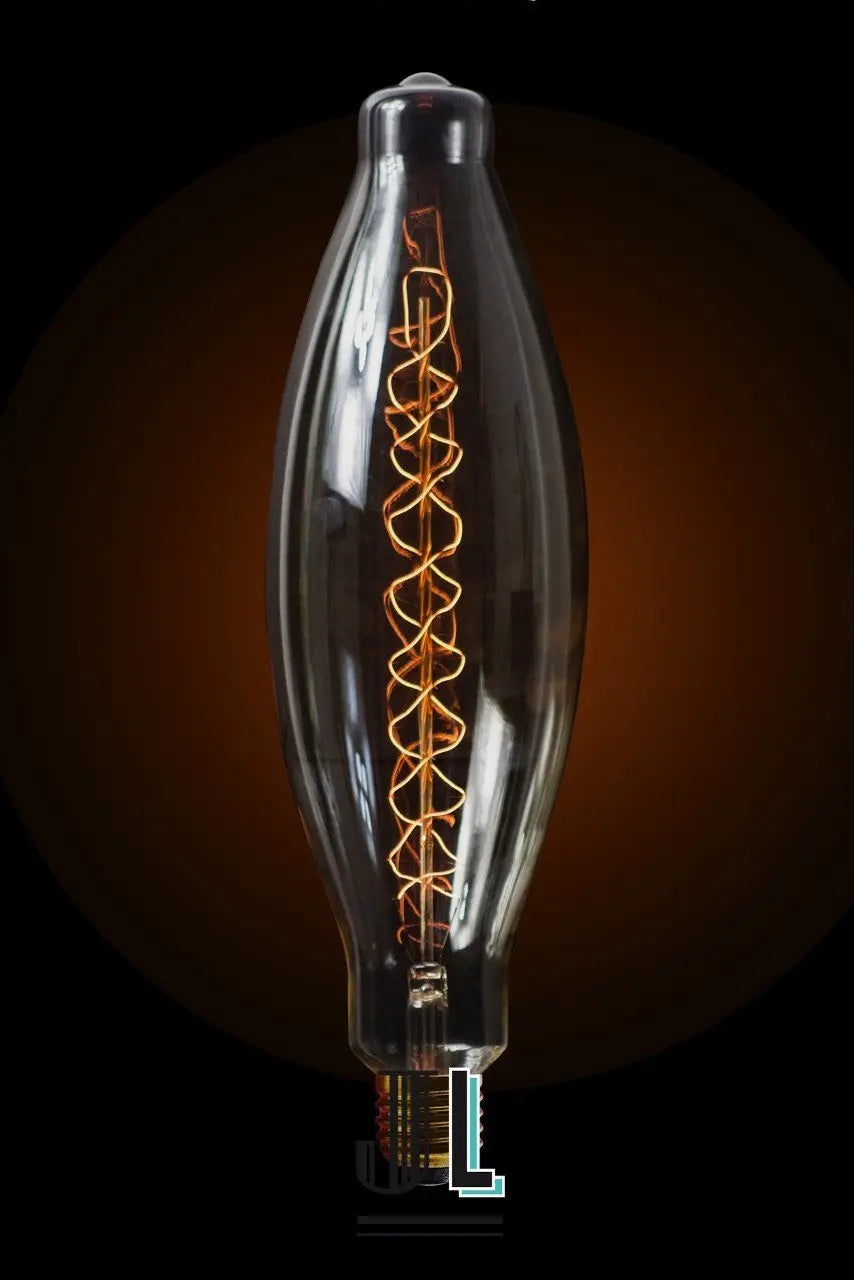 Ampoule Navett E27 en forme de navette allongée, long filament spiralé allumé, vue de face sur fond noir