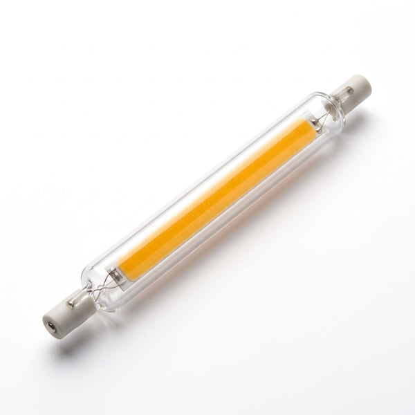Ampoule LED R7s 118 mm de 8 W : tube en verre clair, bande LED blanc chaud et embouts en céramique, sur fond blanc
