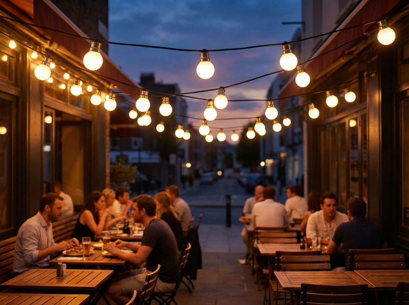 Gros plan sur le culot B22, illustrant le système à clipser sécurisé et fiable